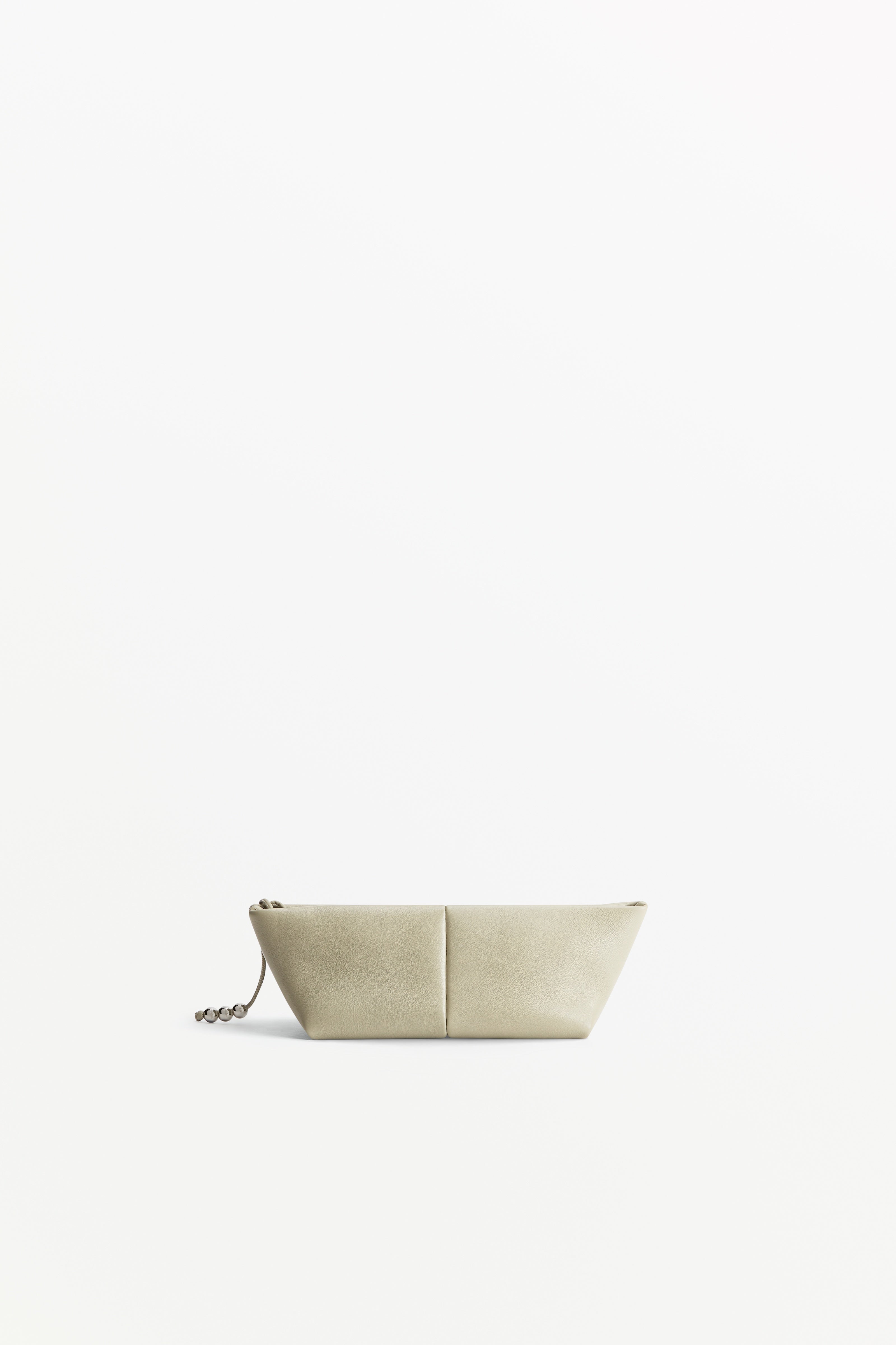 Boulevard Clutch Echo, front view