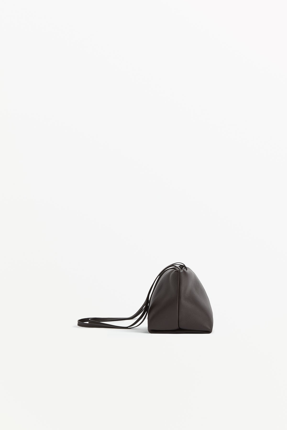 Boulevard Sling Cacao, profile view