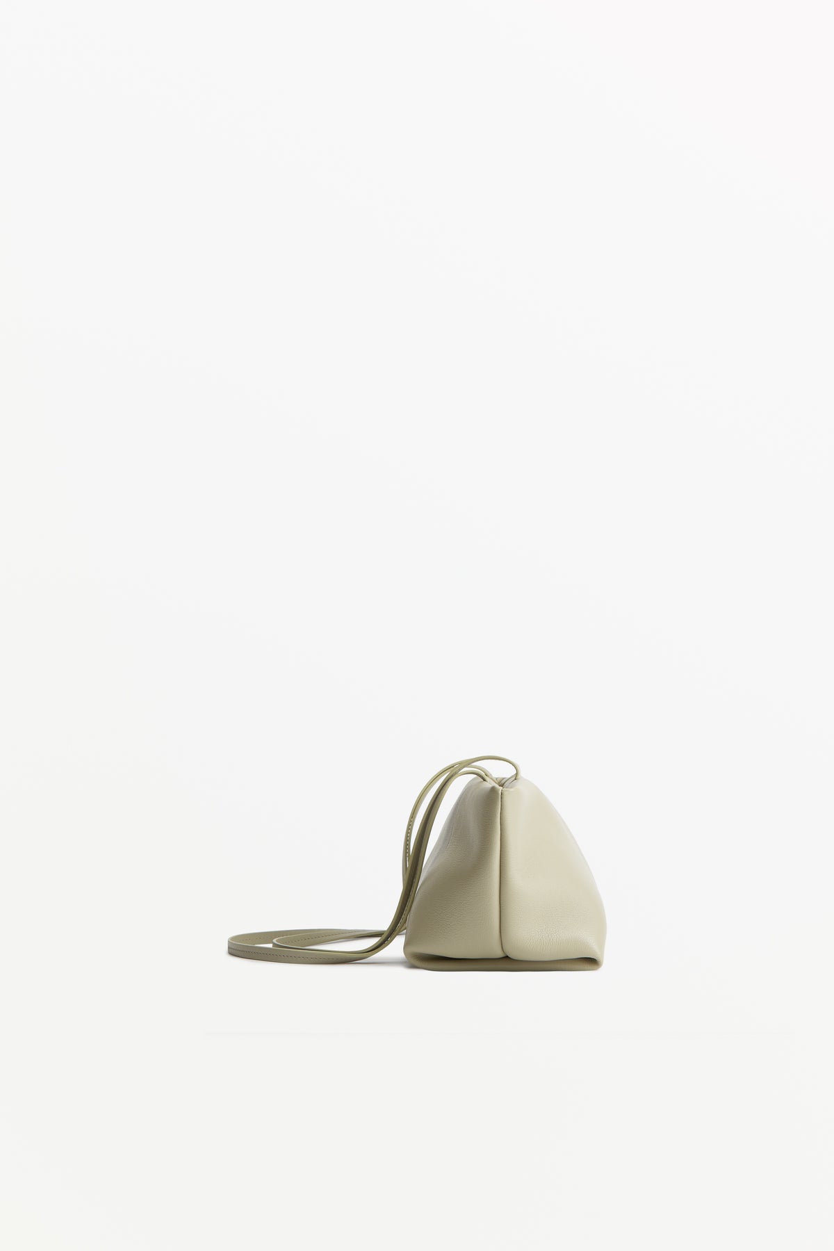 Boulevard Sling Echo, profile view