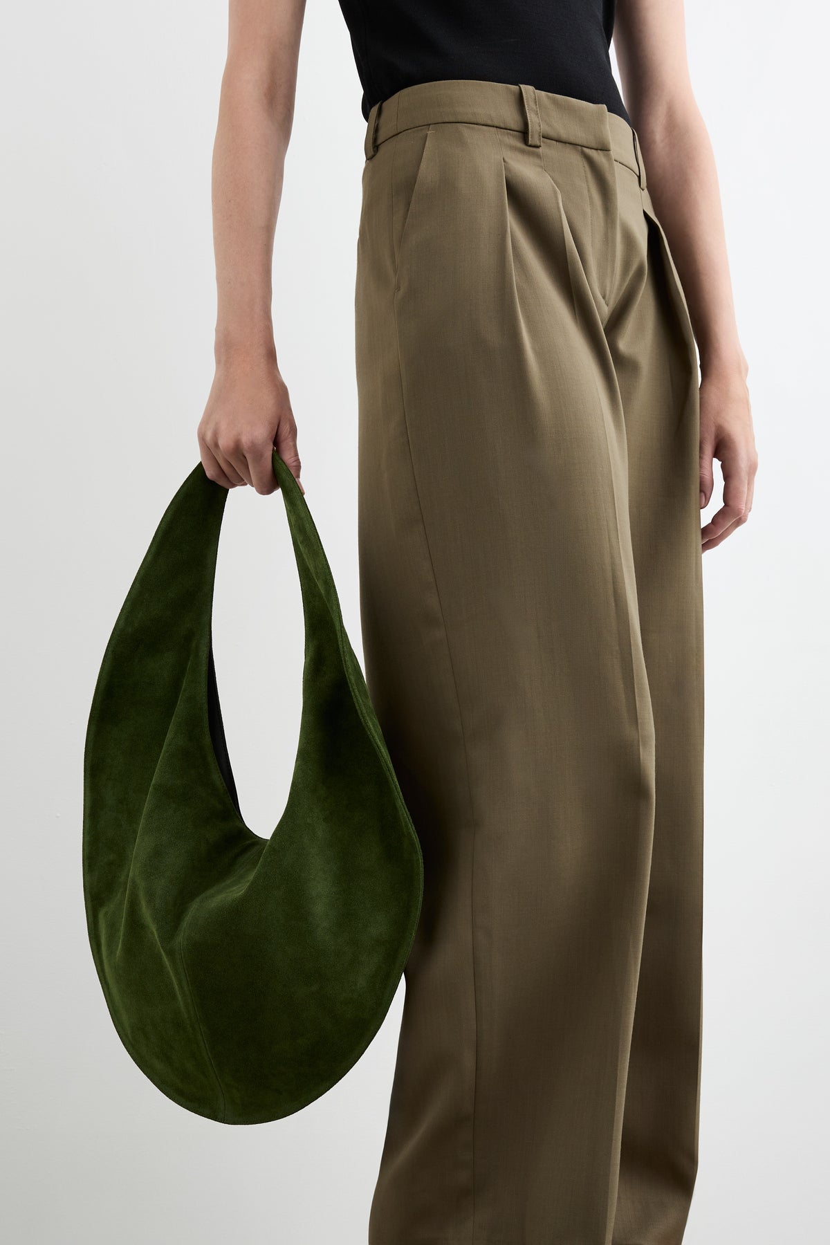 Market Tote Suede Matcha