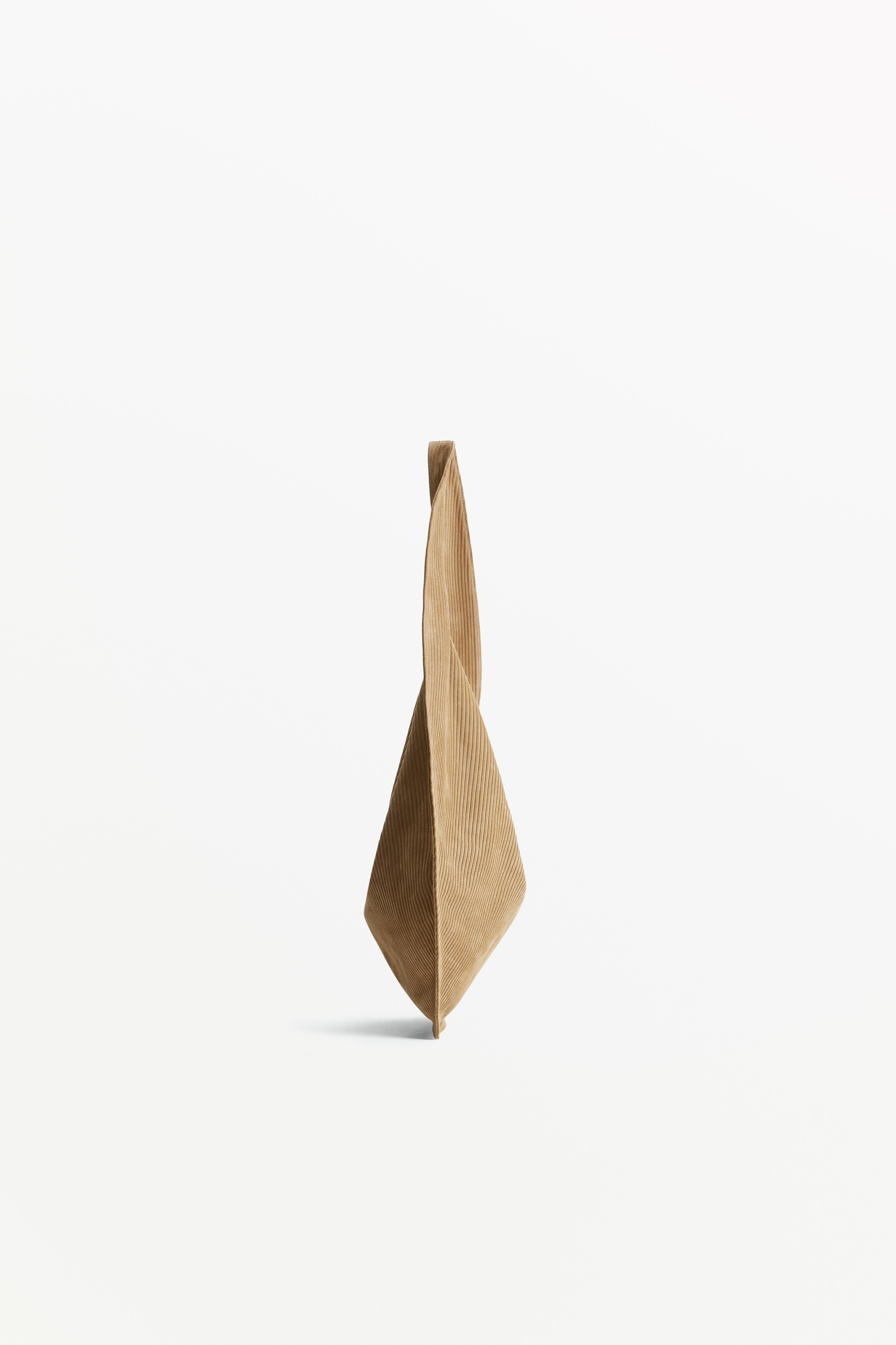 Market Tote Suede Cord, profile view