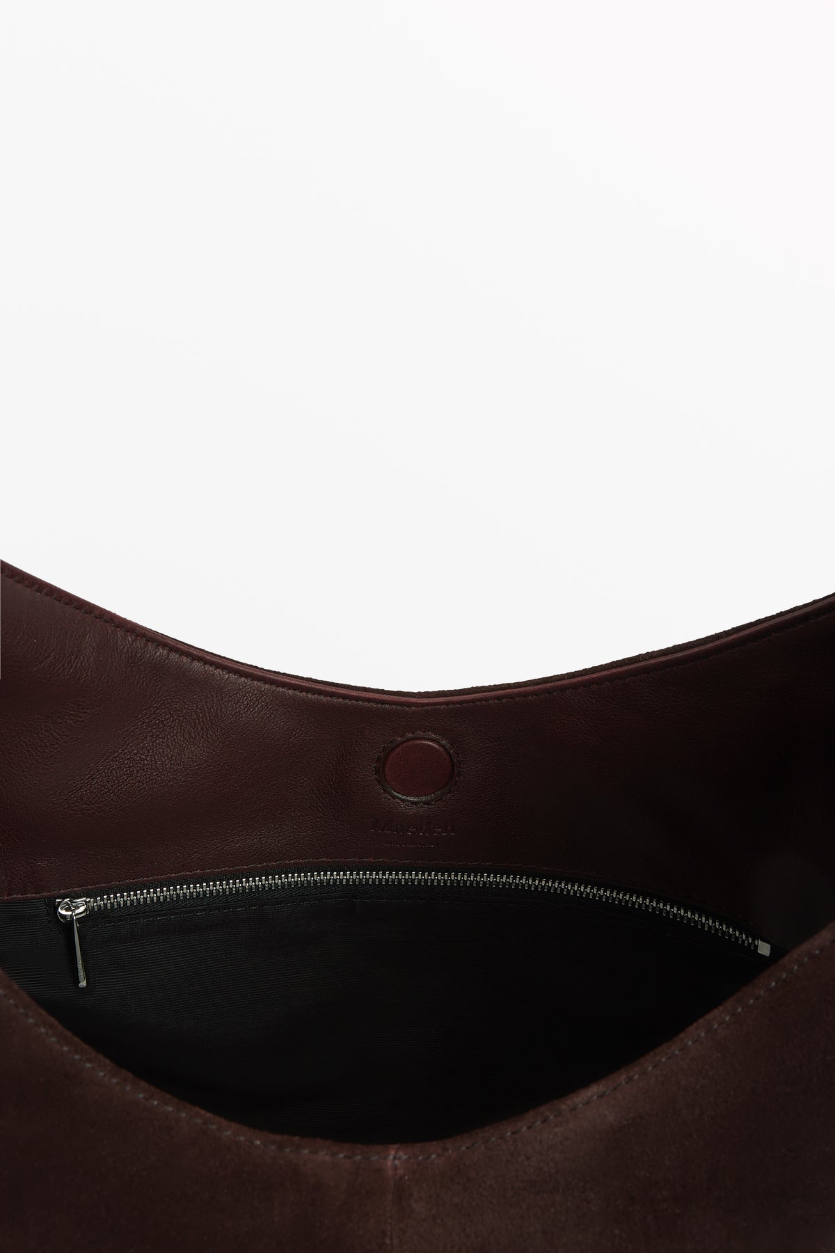 Monday Suede Maroon, interior view