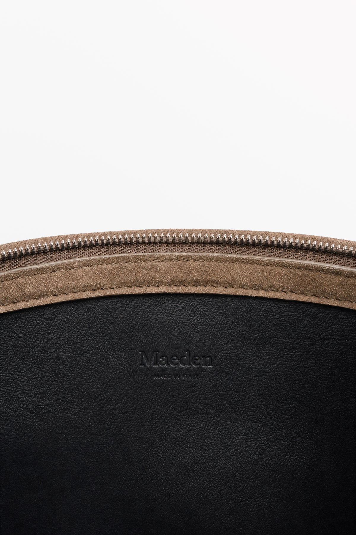 Moore Nubuck Contour, interior view