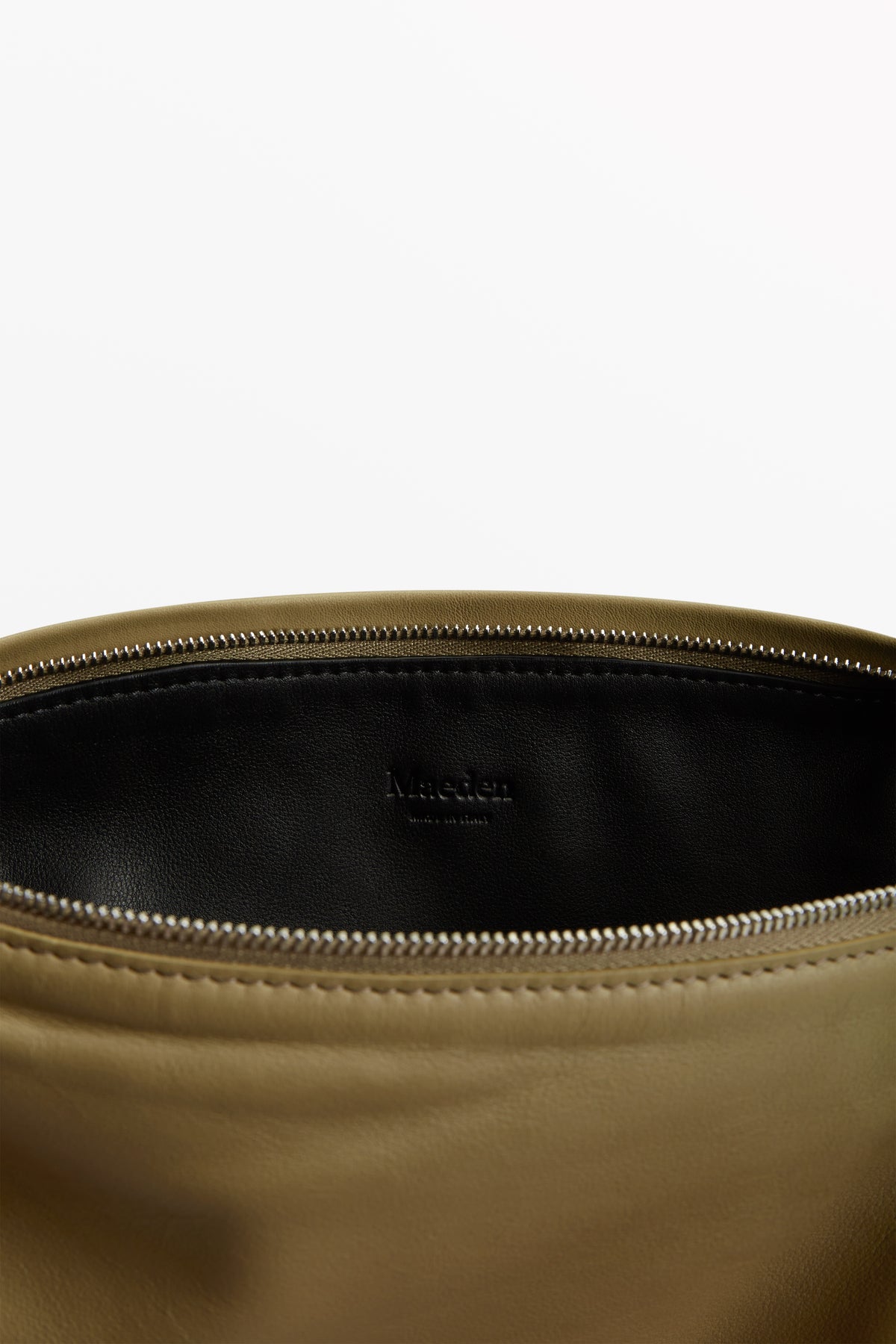 Vancouver Sling Hemp, interior view