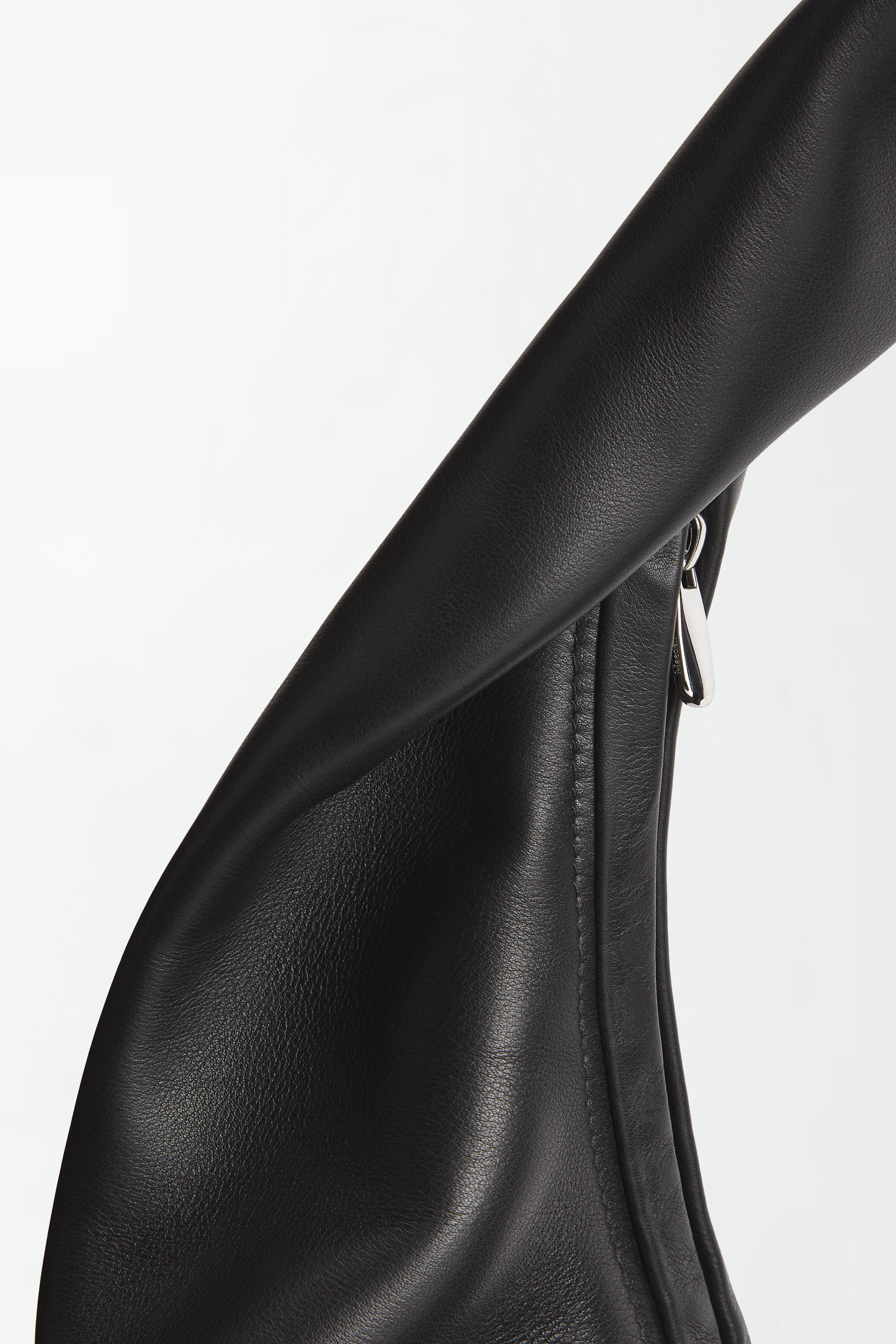 Yela Ink – Maeden Yela Ink – Maeden