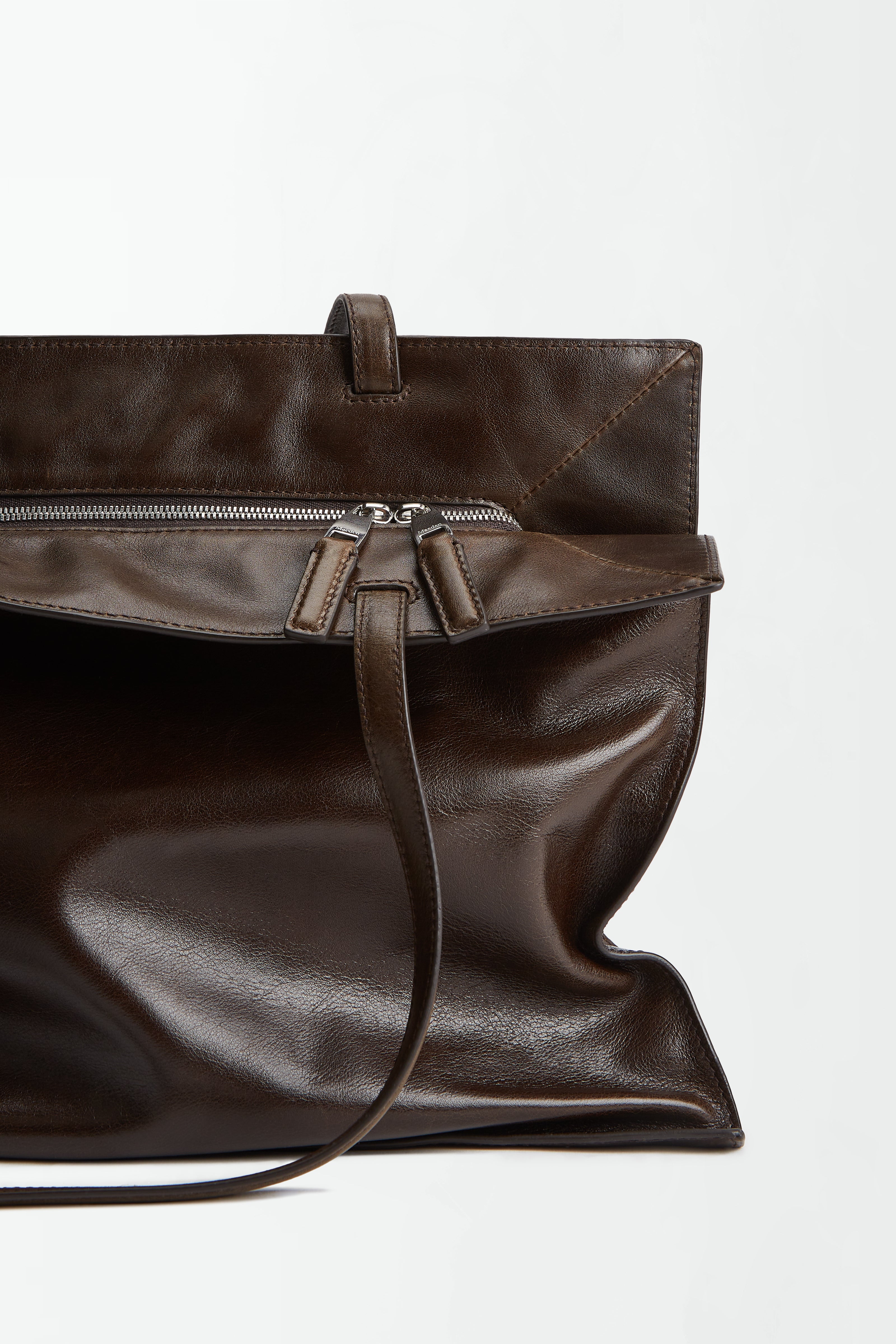 Yumi Sling Umber – Maeden