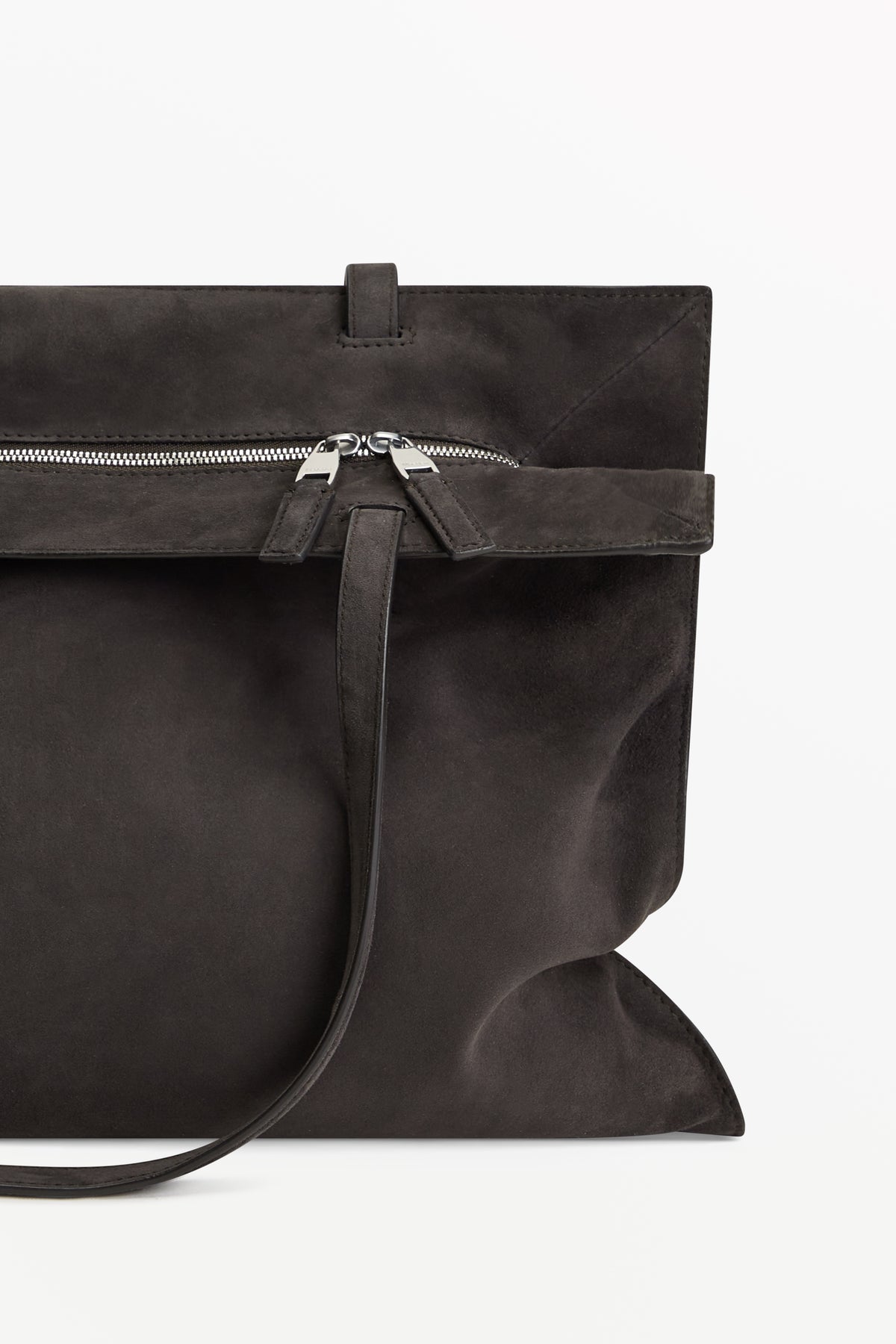 Yumi Sling Nubuck Ash, material detail