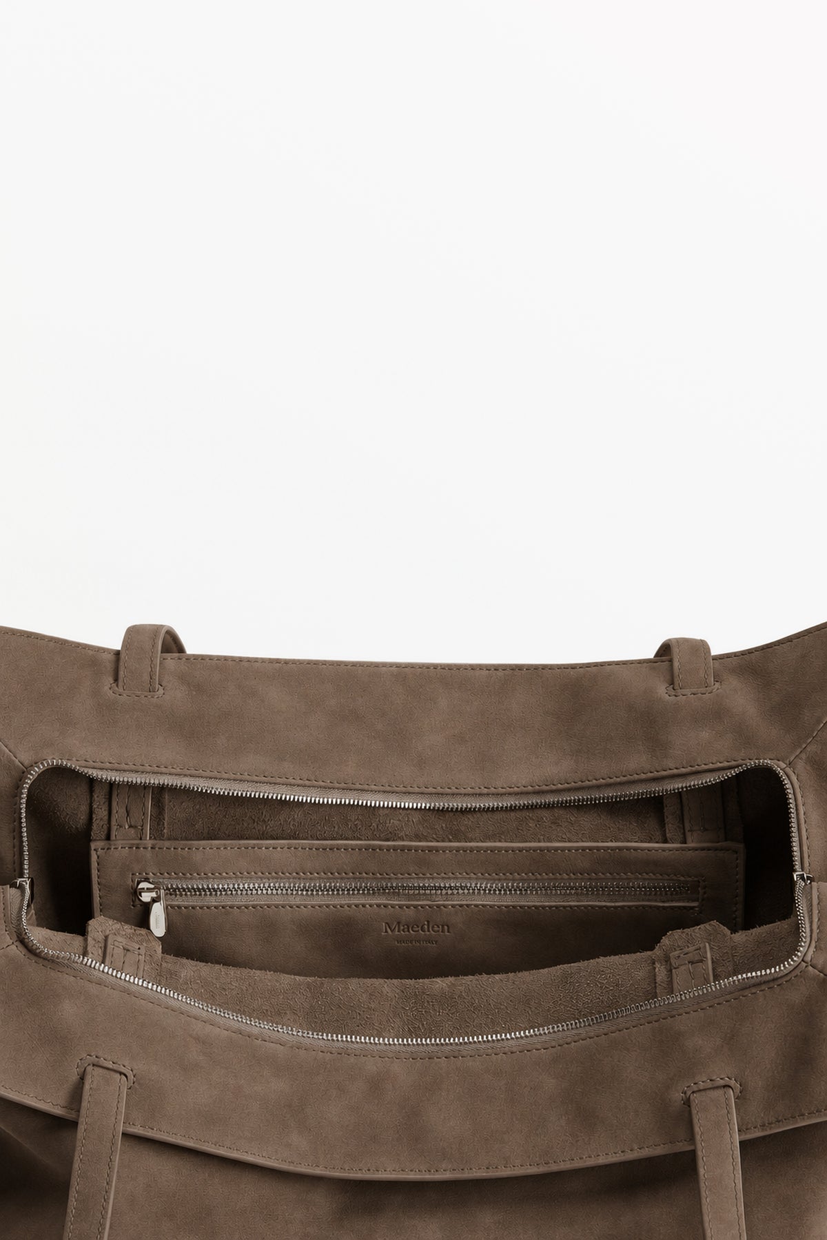 Yumi Sling Nubuck Contour, interior view