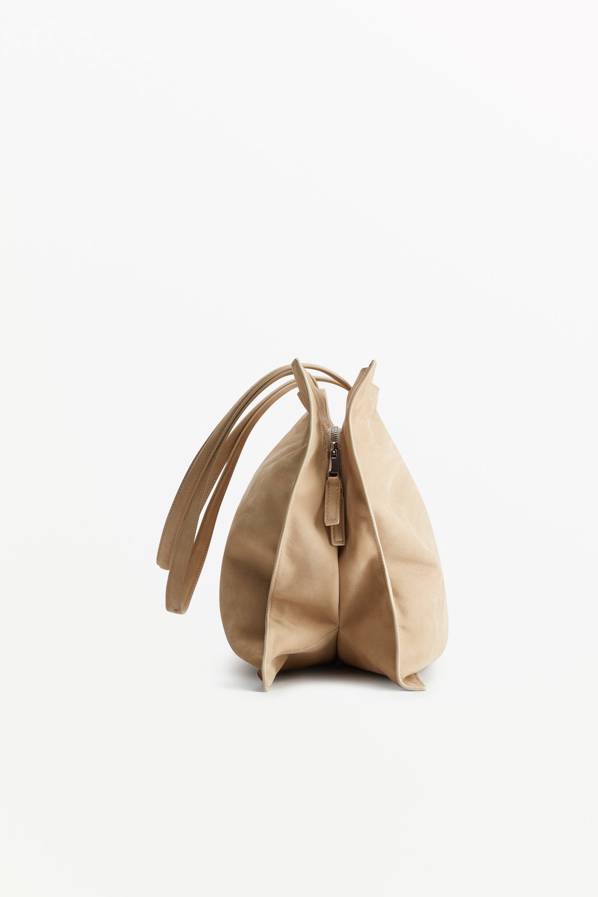 Yumi Sling Nubuck Dorset, profile view