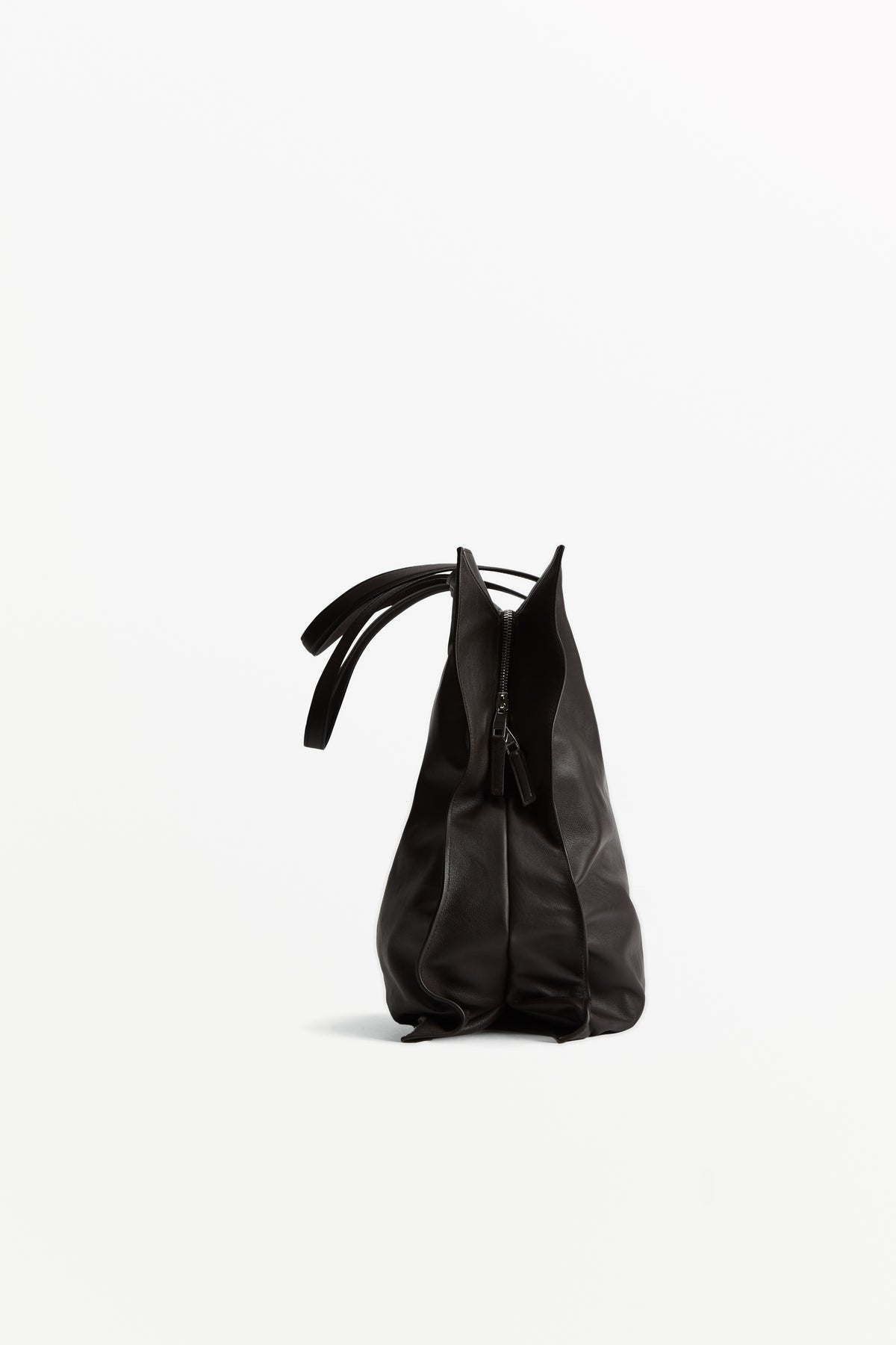 Yumi Tote Cacao, profile view